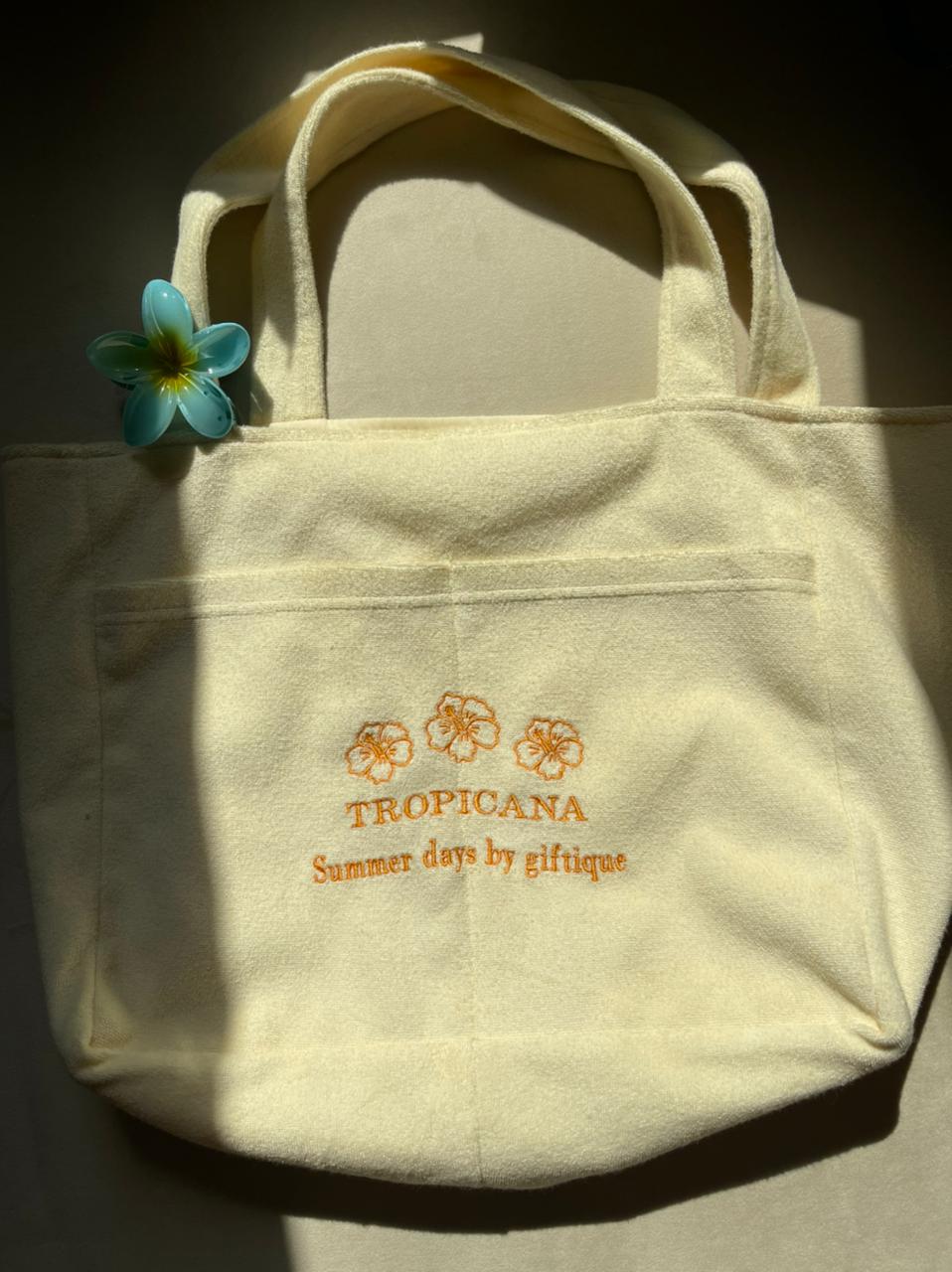 Beach tote bag